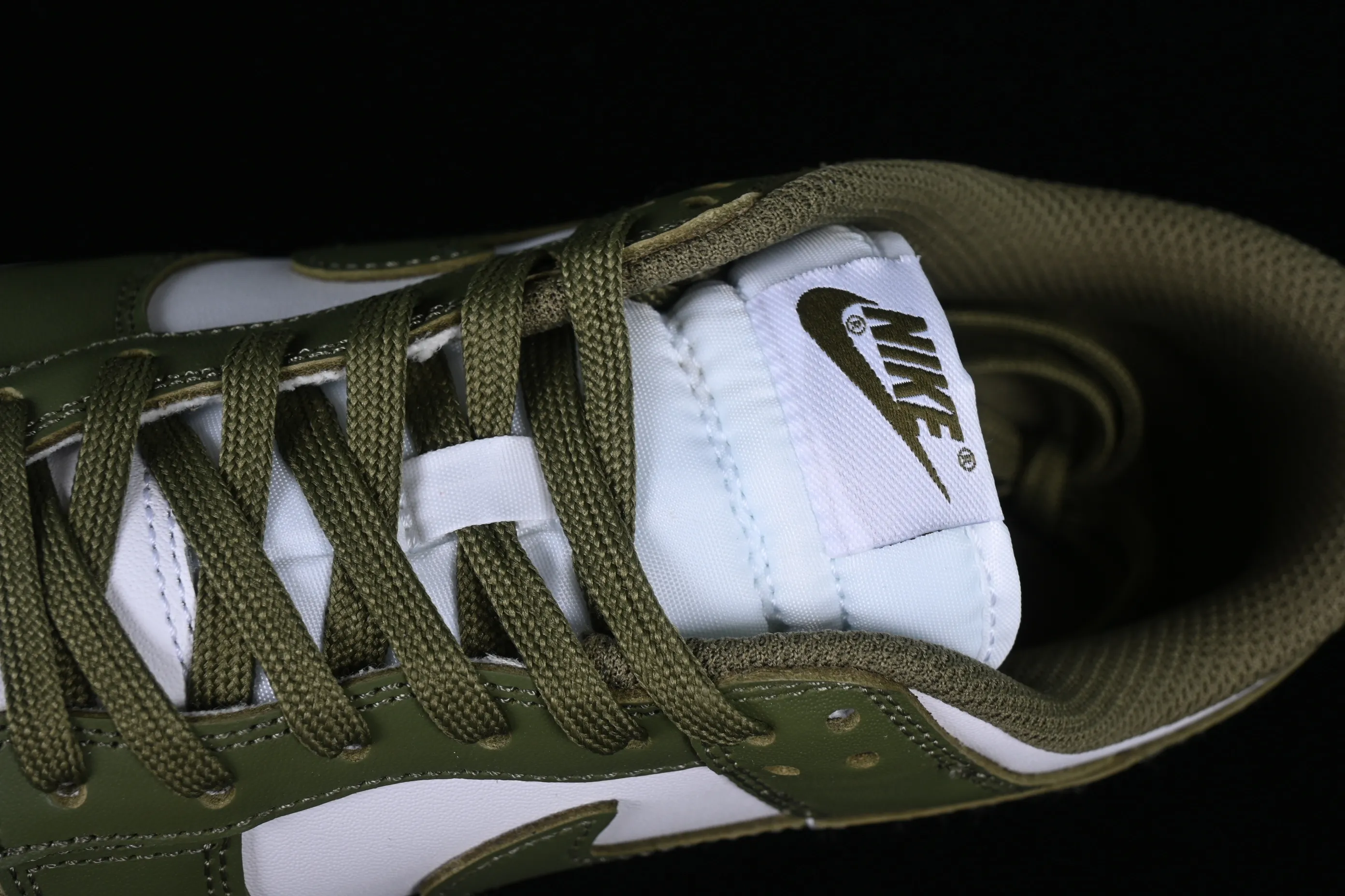 All categories Nk SB Dunk series Nk SB Dunk Low low-top sneakers J version Nk Dunk Low olive green SB smashed backboard fashion casual sneakers DD1503-120
